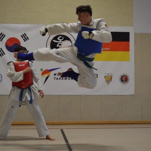 55b699bc-41b6-4c1e-977d-96758c2ca803